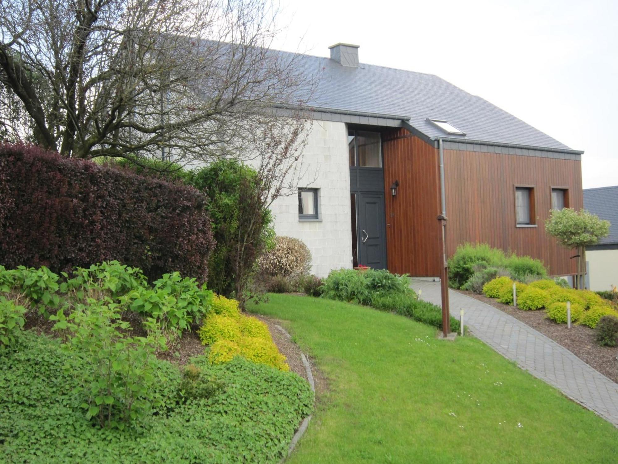 Contemporary Holiday Home In Houffalize With Private Garden المظهر الخارجي الصورة